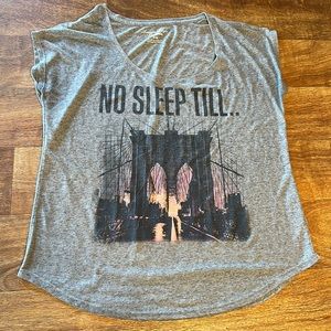 American Eagle size M